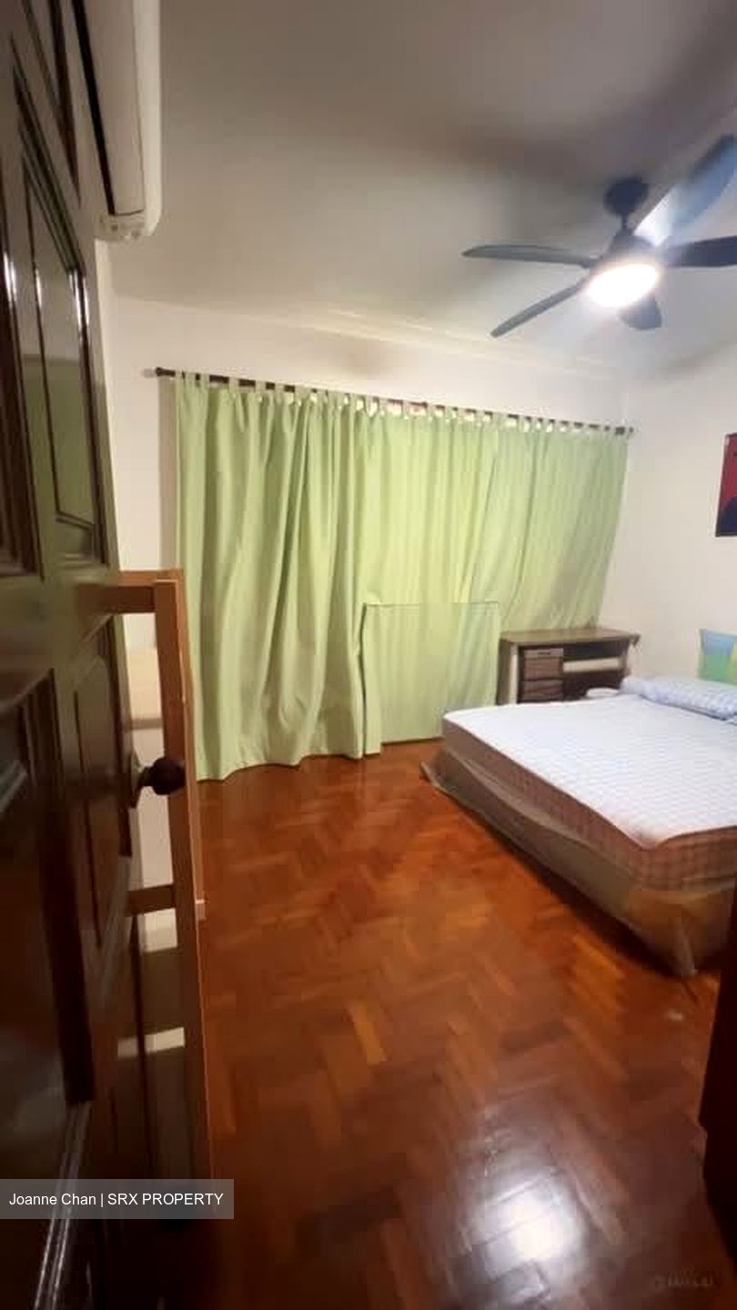 Blk 858 Tampines Avenue 5 (Tampines), HDB Executive #554554281